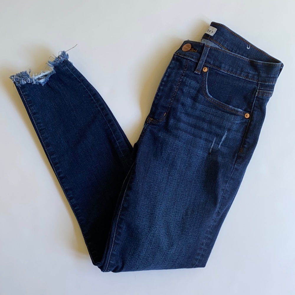 Loft skinny raw hemmed jeans size 6